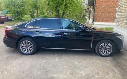 Hongqi H5